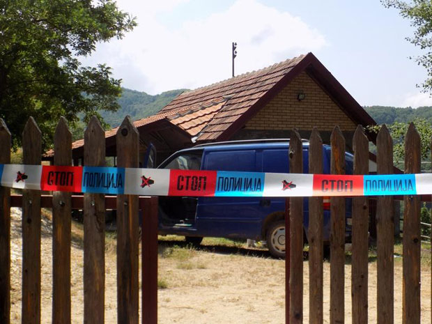 Планирао убиство супруге, оставио опроштајно писмо које је пронашао син